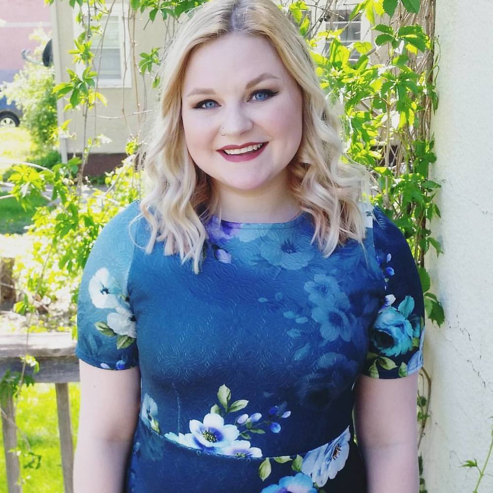 Meet your Posher, Allie - Picture 1 of 1